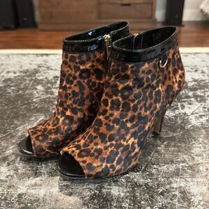 Vince Camuto Leopard Print/Calf Kevia Open Toe 3.5" Heels Size 8